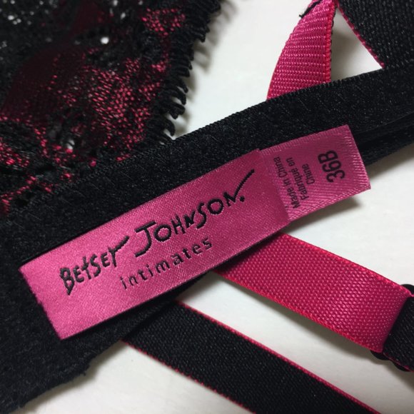 NWT! 3 PC SET  Bra, Thong & Garter Black Rose Lace w Pink Satin - Picture 4 of 14